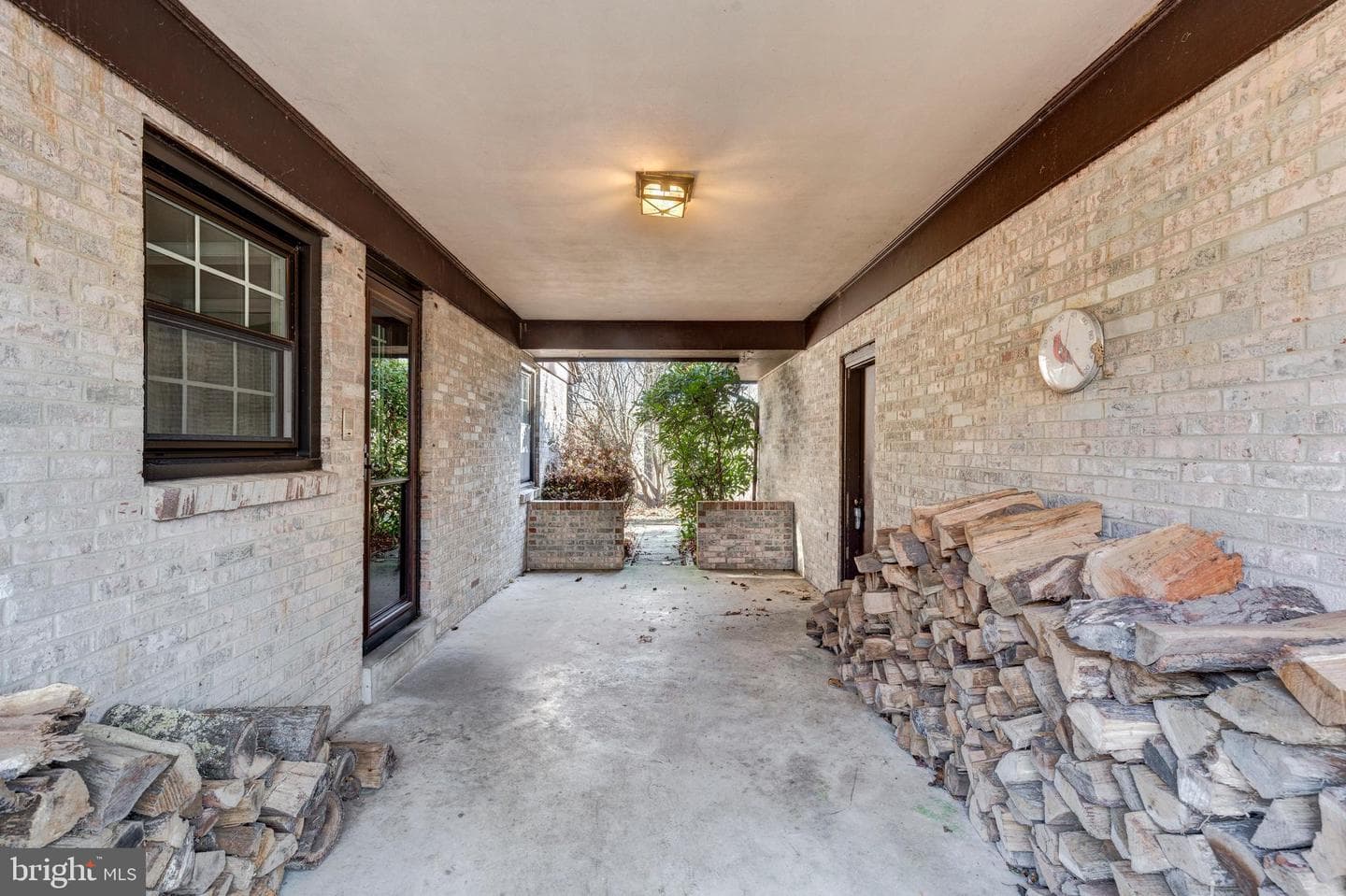 23100 Georgia Avenue photo 11