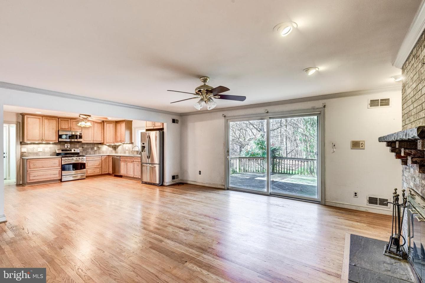 23100 Georgia Avenue photo 30