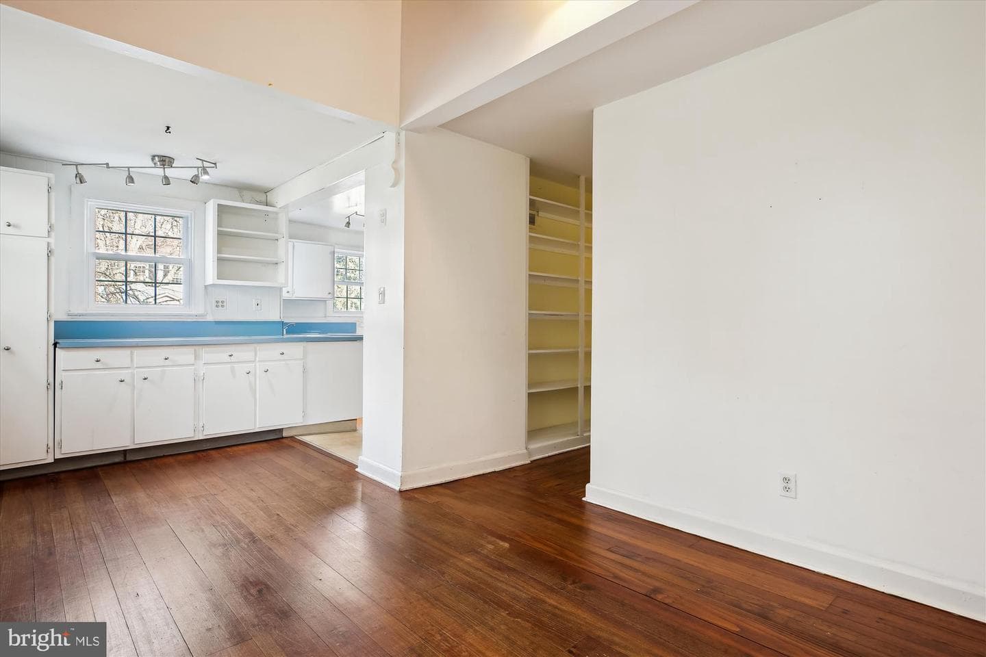 3506 Perry Avenue photo 3