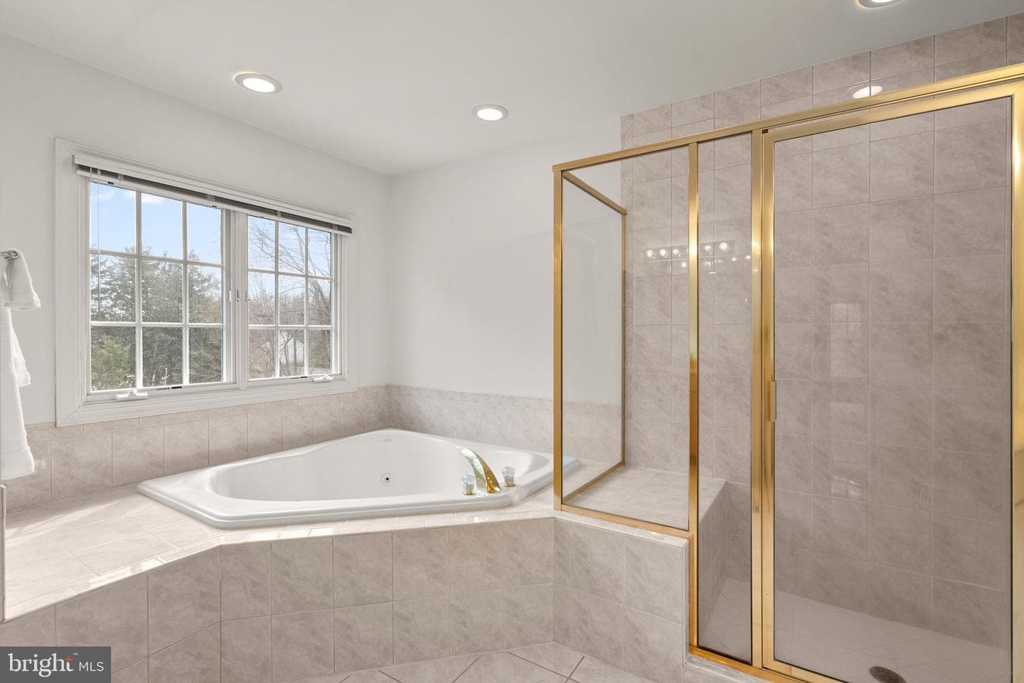 10428 Windsor View Drive photo 23