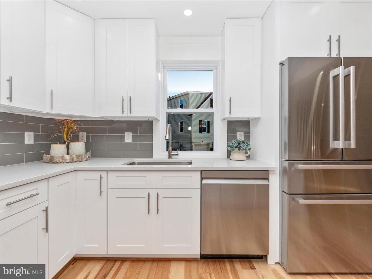 503 Stirling Road photo 15