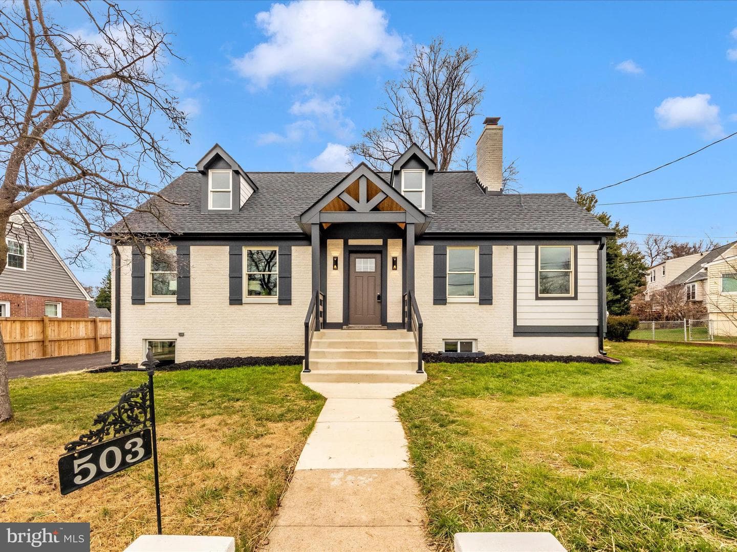 503 Stirling Road photo 2