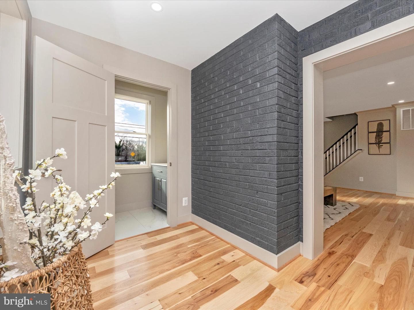 503 Stirling Road photo 21