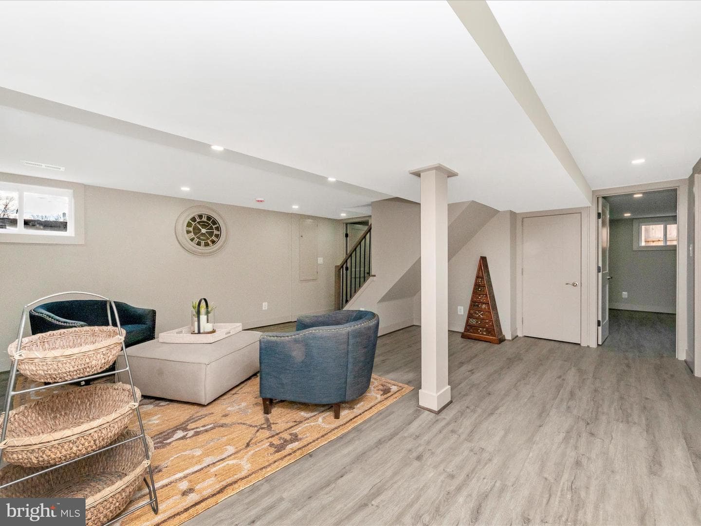 503 Stirling Road photo 37