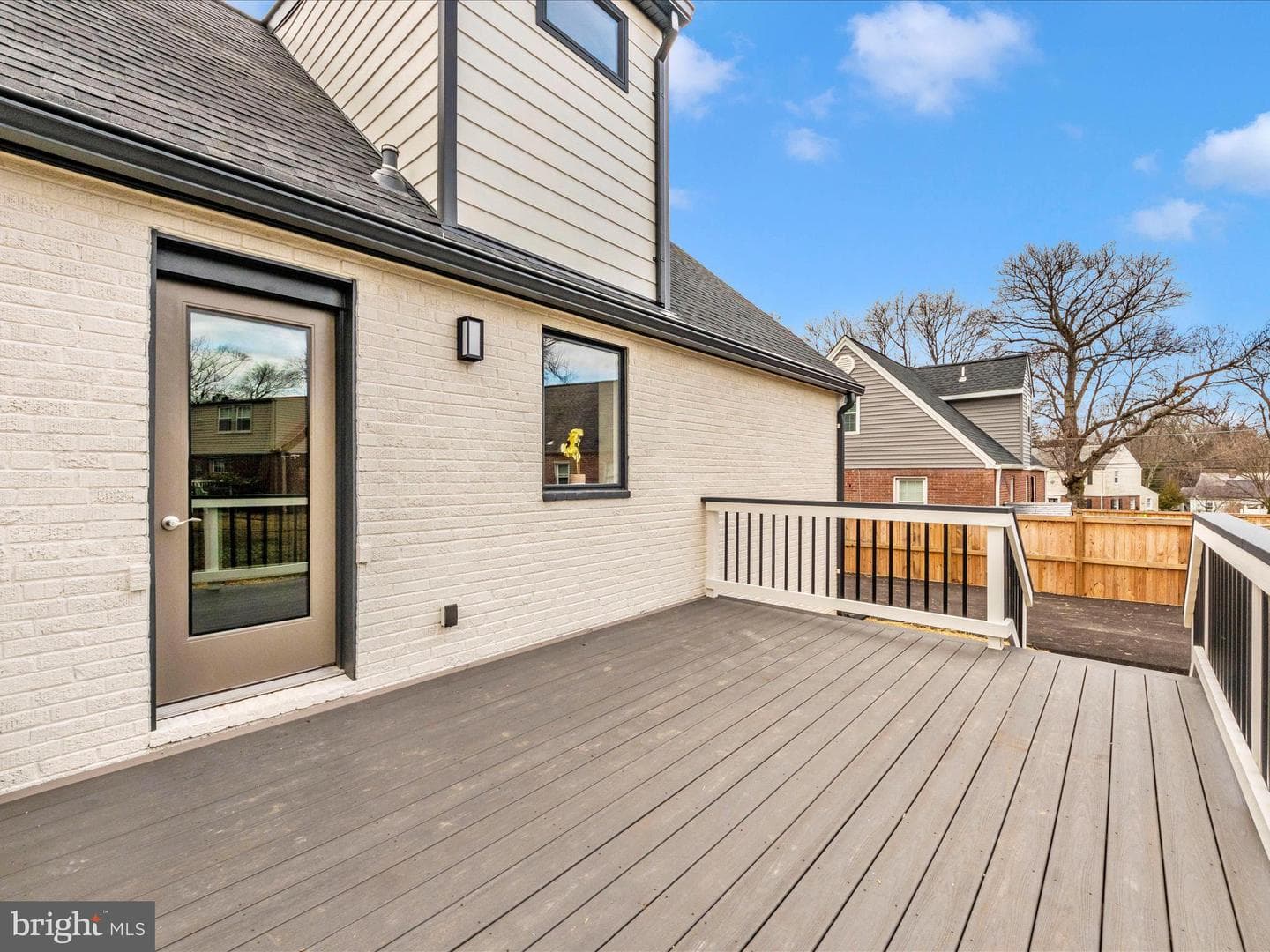 503 Stirling Road photo 47