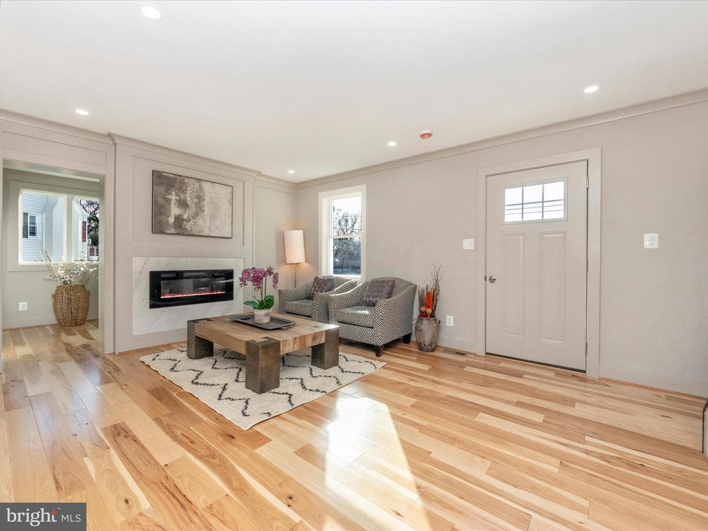 503 Stirling Road photo 9