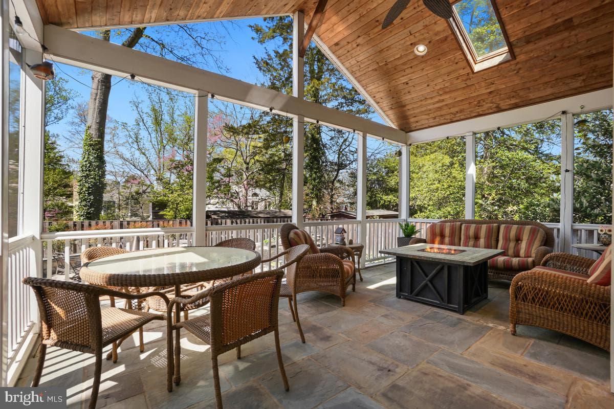 7106 Exeter Road photo 14