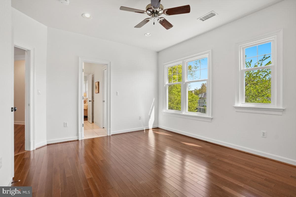 7106 Exeter Road photo 20