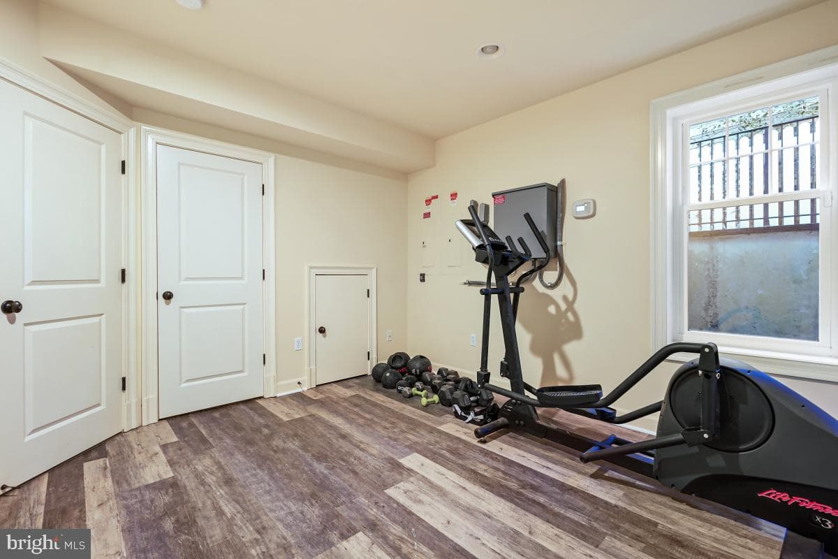 7106 Exeter Road photo 30