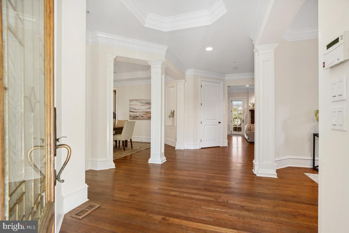 7106 Exeter Road photo 4