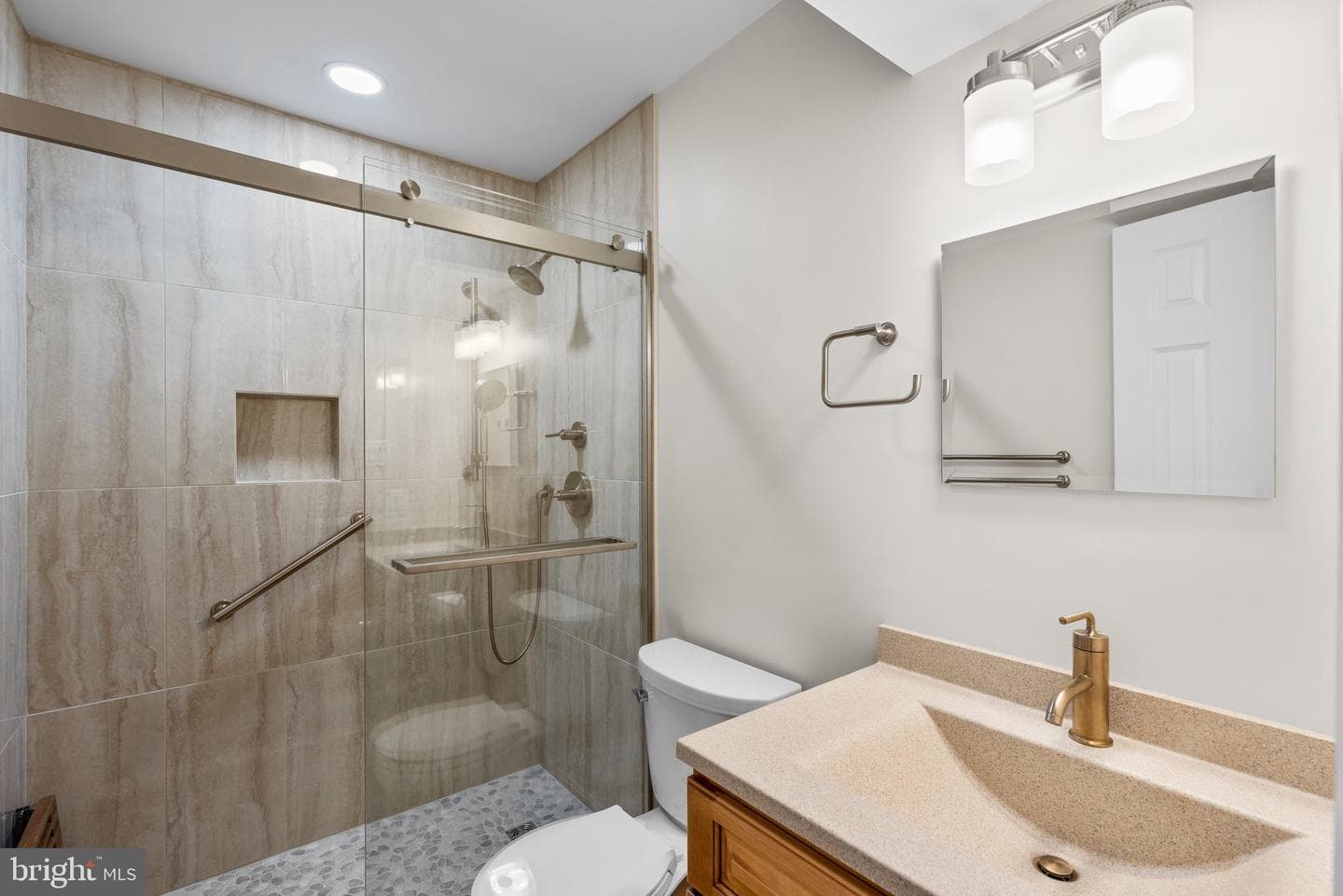 20529 Farcroft Lane photo 22