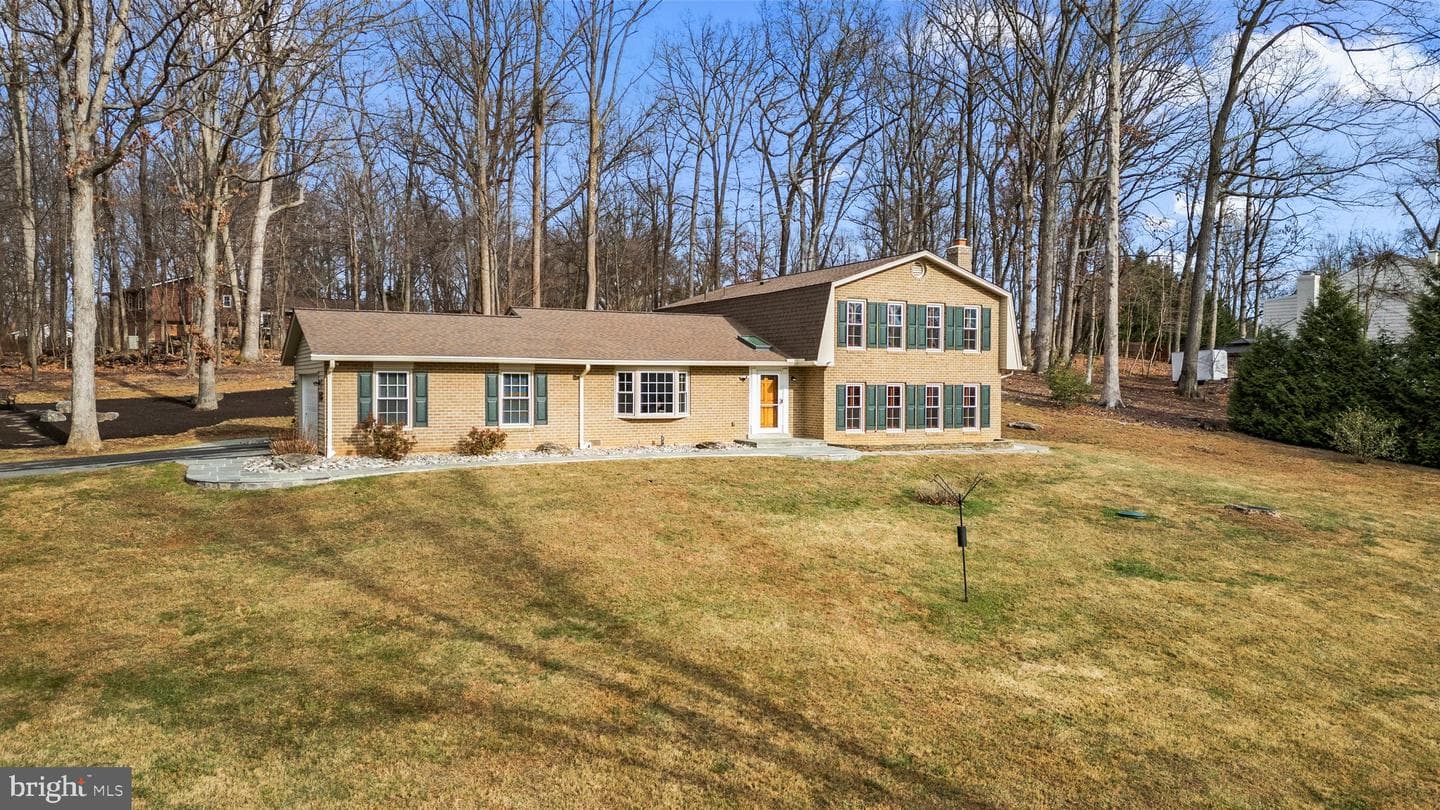 20529 Farcroft Lane photo 3