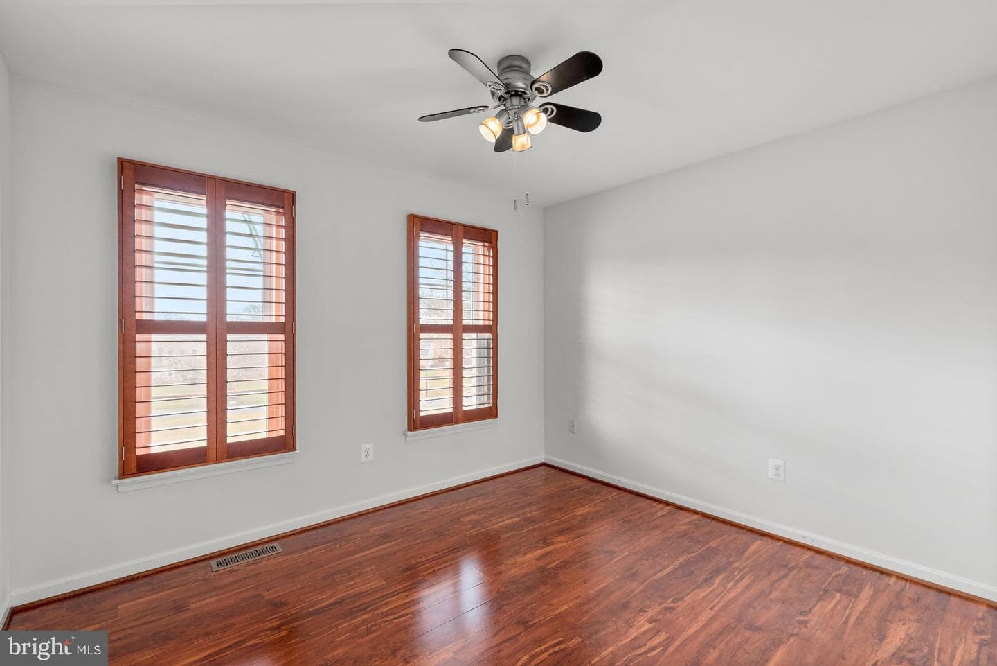 20529 Farcroft Lane photo 33