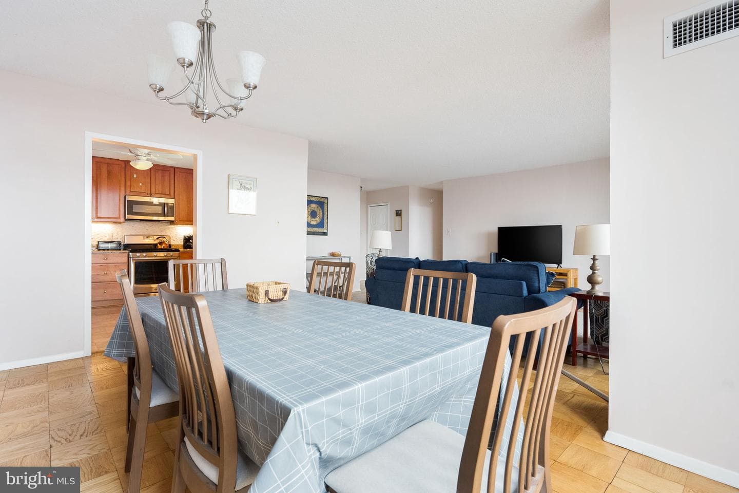 5225 Pooks Hill Road #1004s photo 11