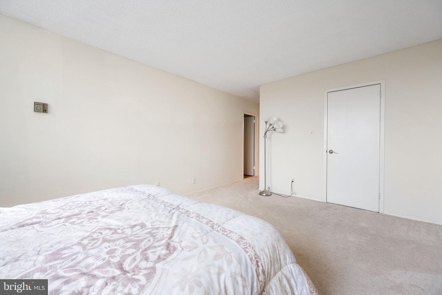 5225 Pooks Hill Road #1004s photo 21
