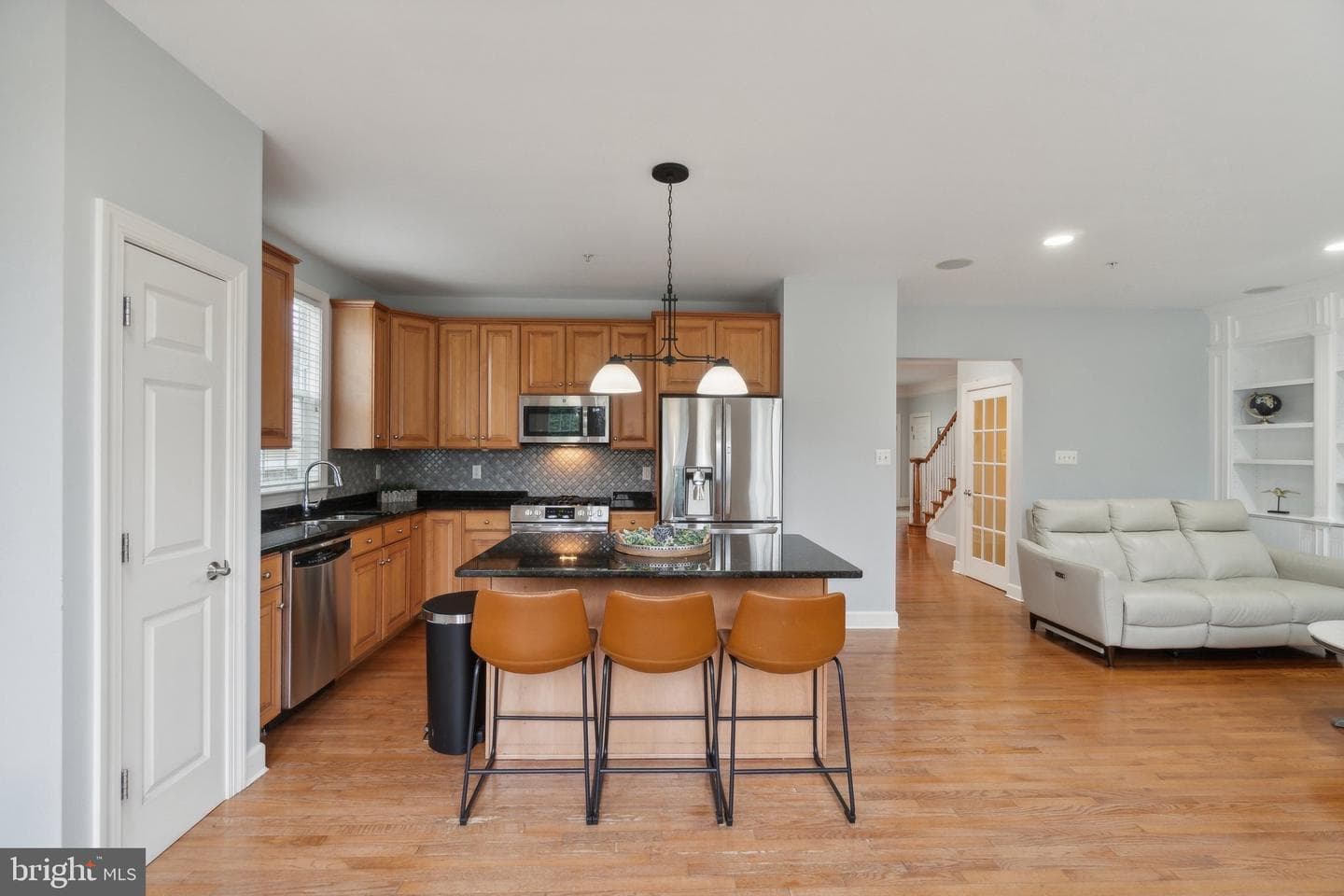 14206 Drayton Avenue photo 3