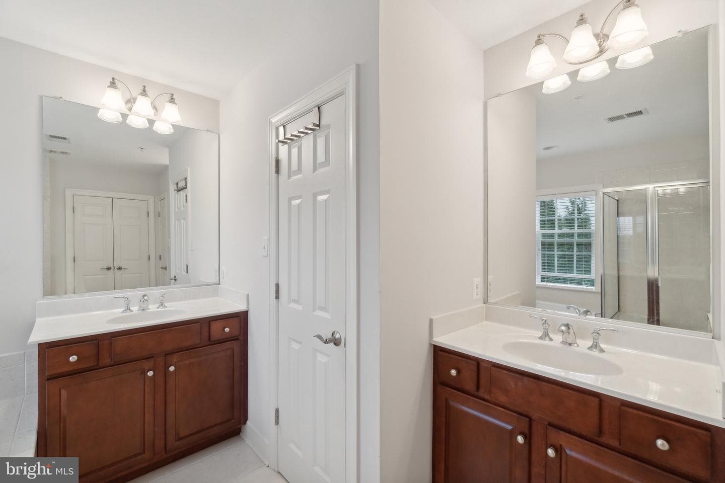 14206 Drayton Avenue photo 32