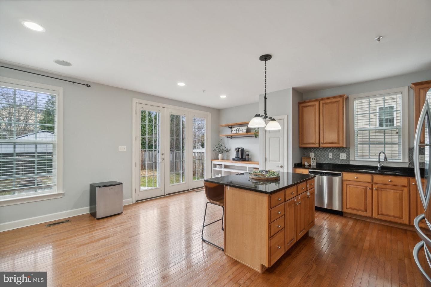 14206 Drayton Avenue photo 5