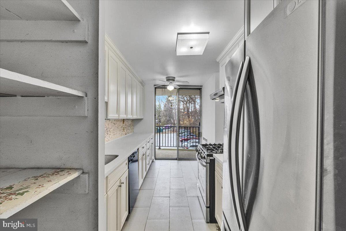 3333 University Boulevard W #211 photo 6
