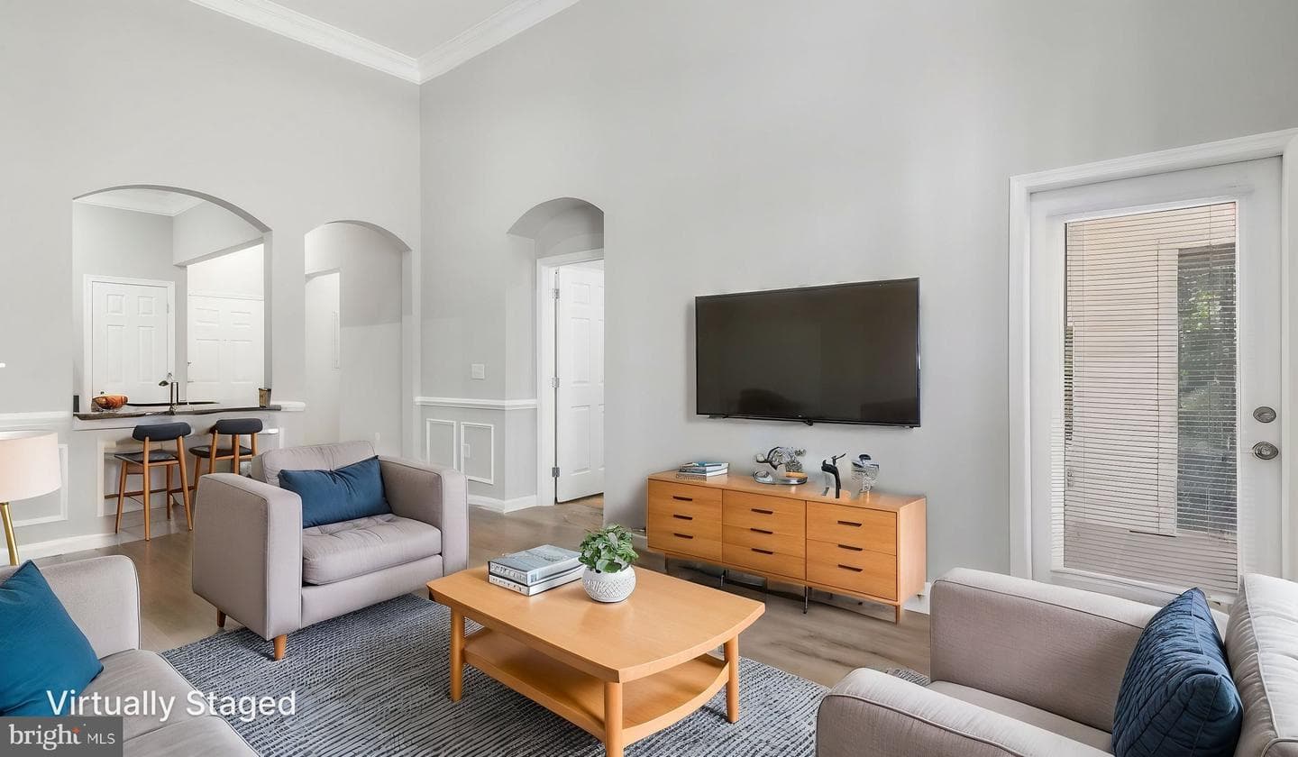 3 Arch Place #130 photo 1