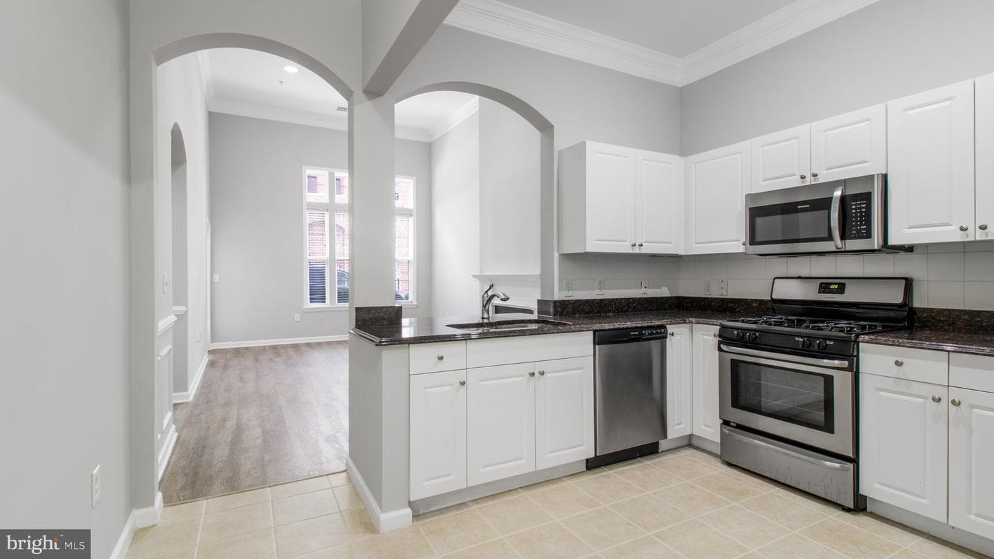 3 Arch Place #130 photo 11