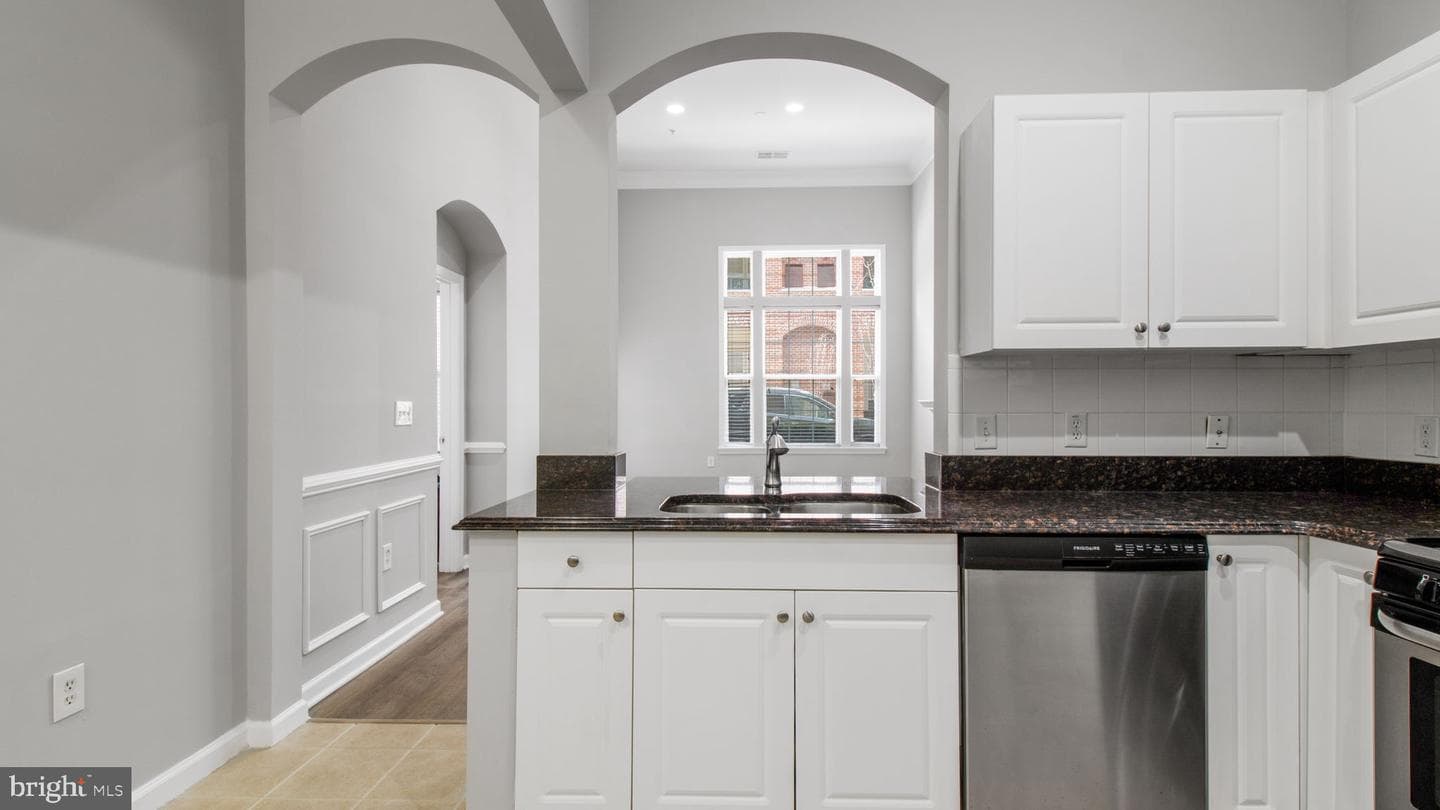 3 Arch Place #130 photo 12