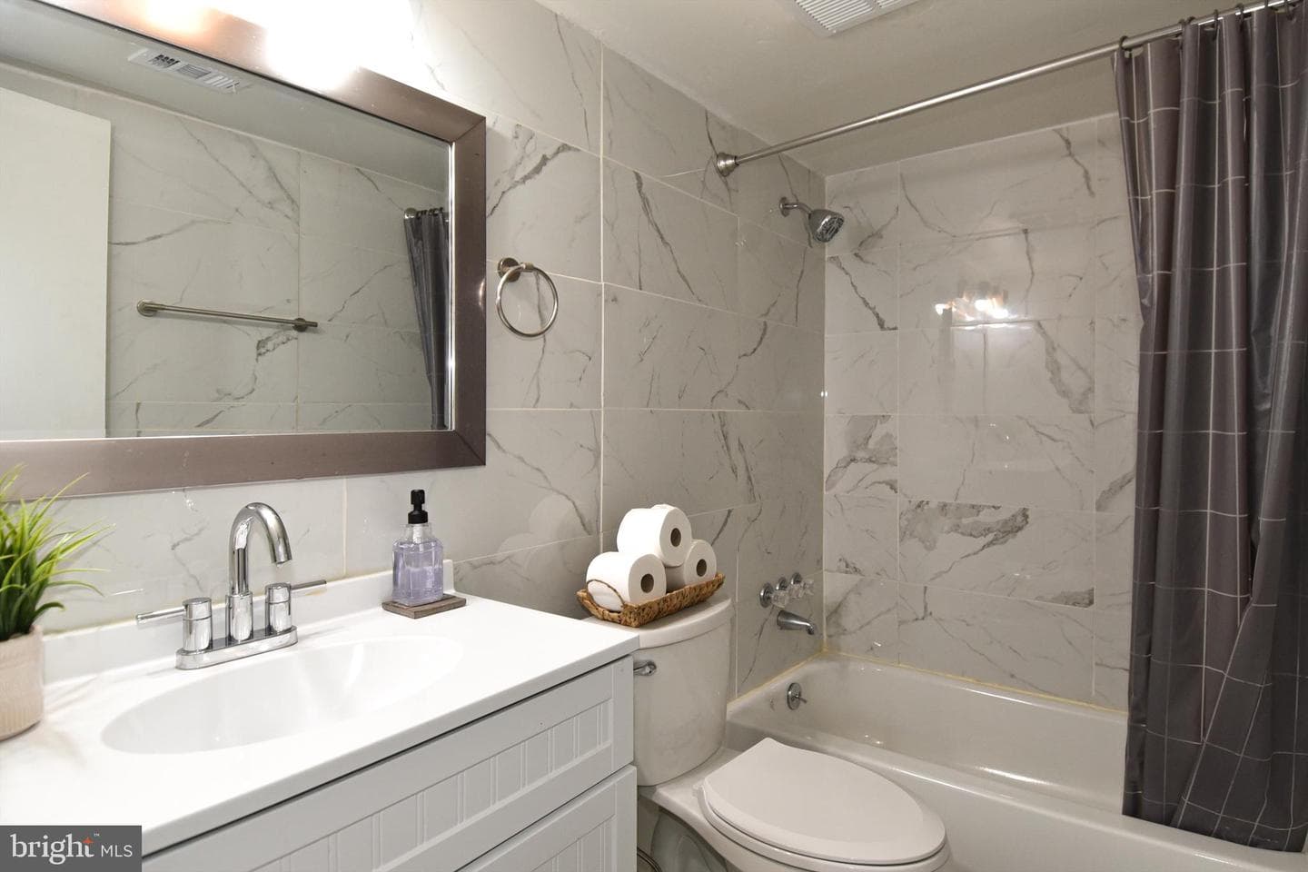 800 Quince Orchard Boulevard #800-20 photo 18