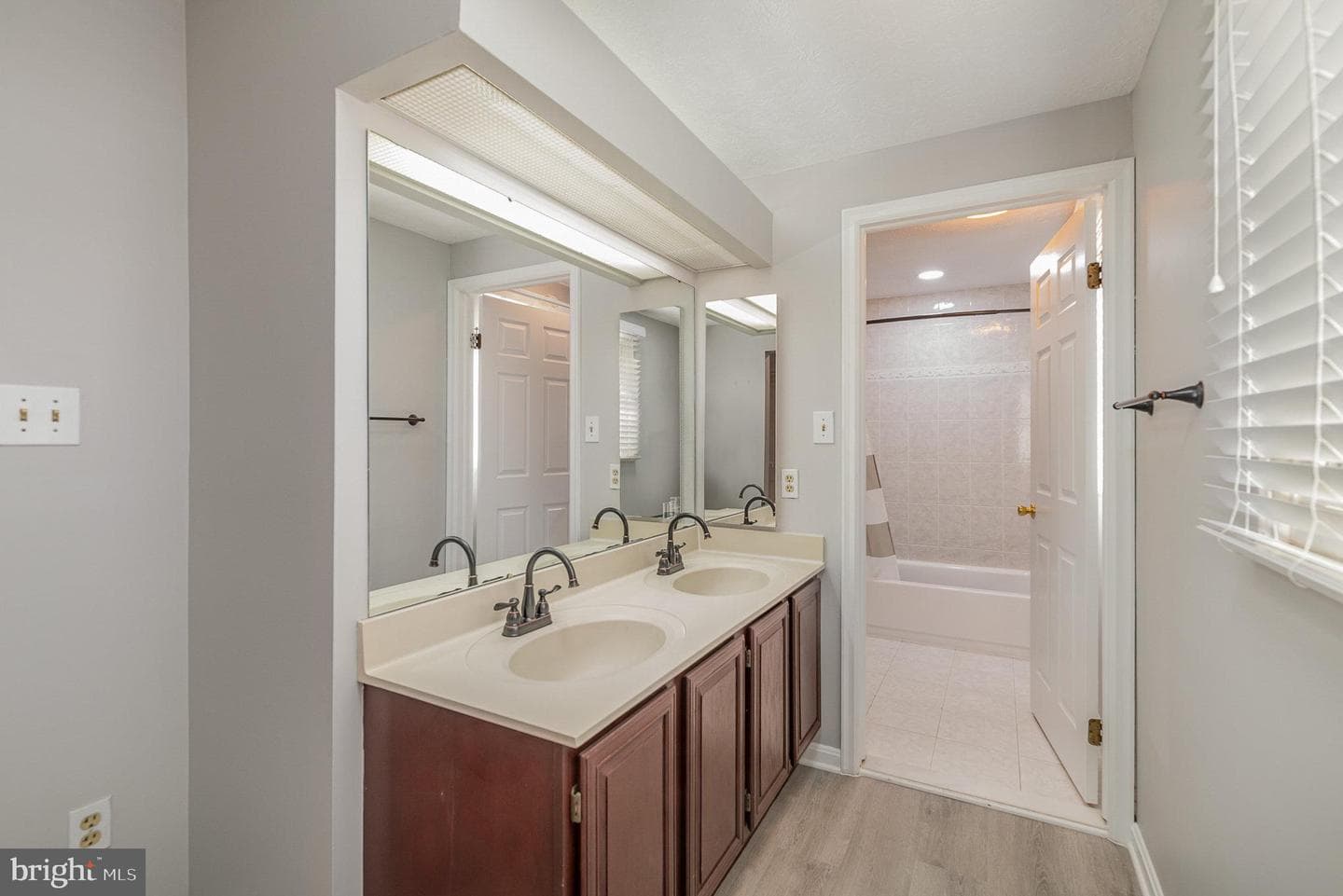 15017 Saddle Creek Drive photo 10