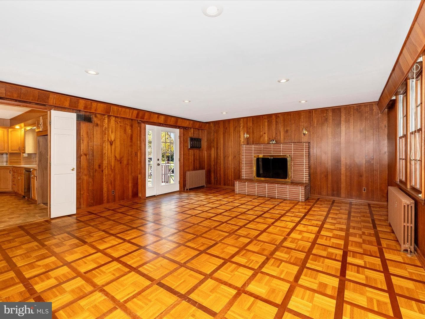 19810 Peach Tree Road photo 16