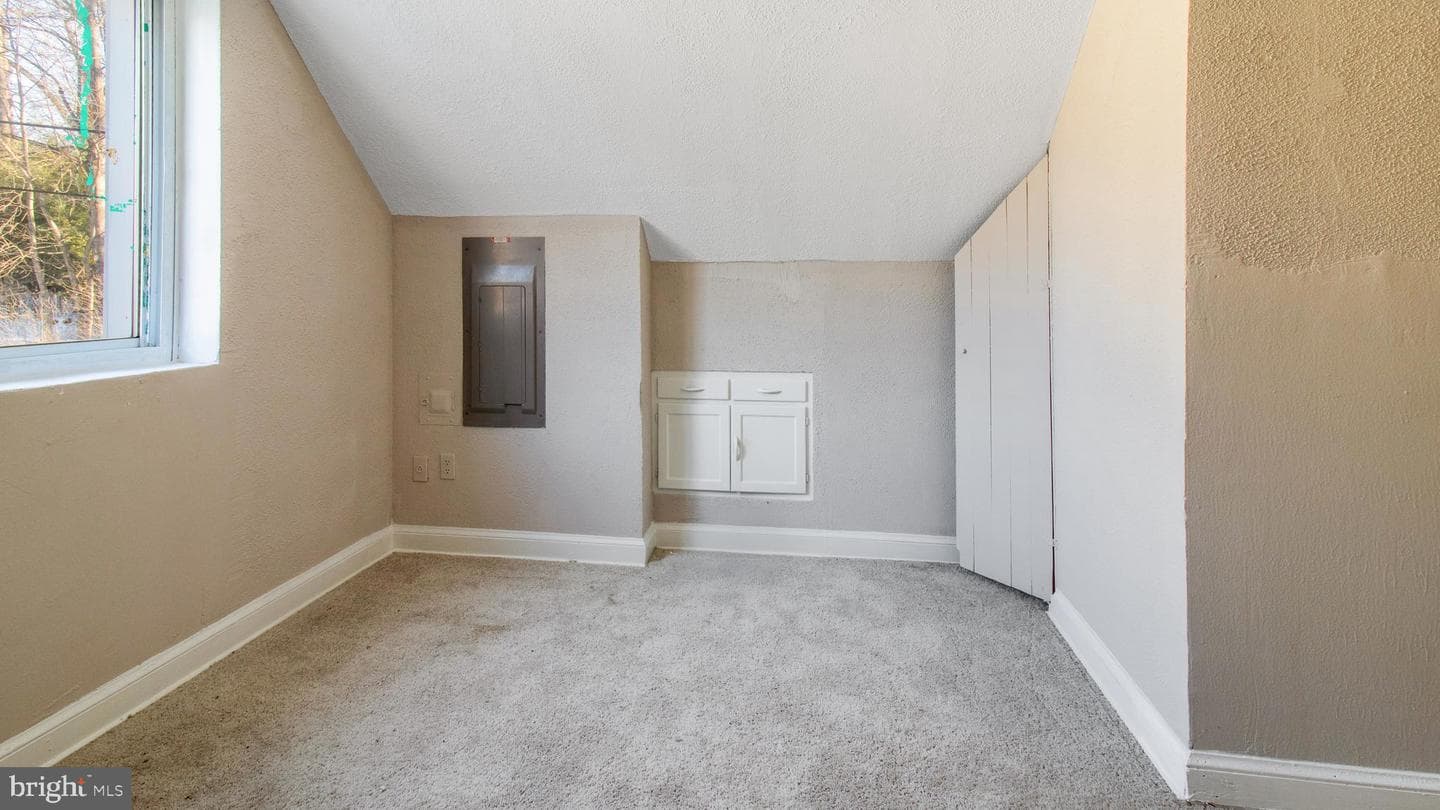 1106 Dryden Street photo 18