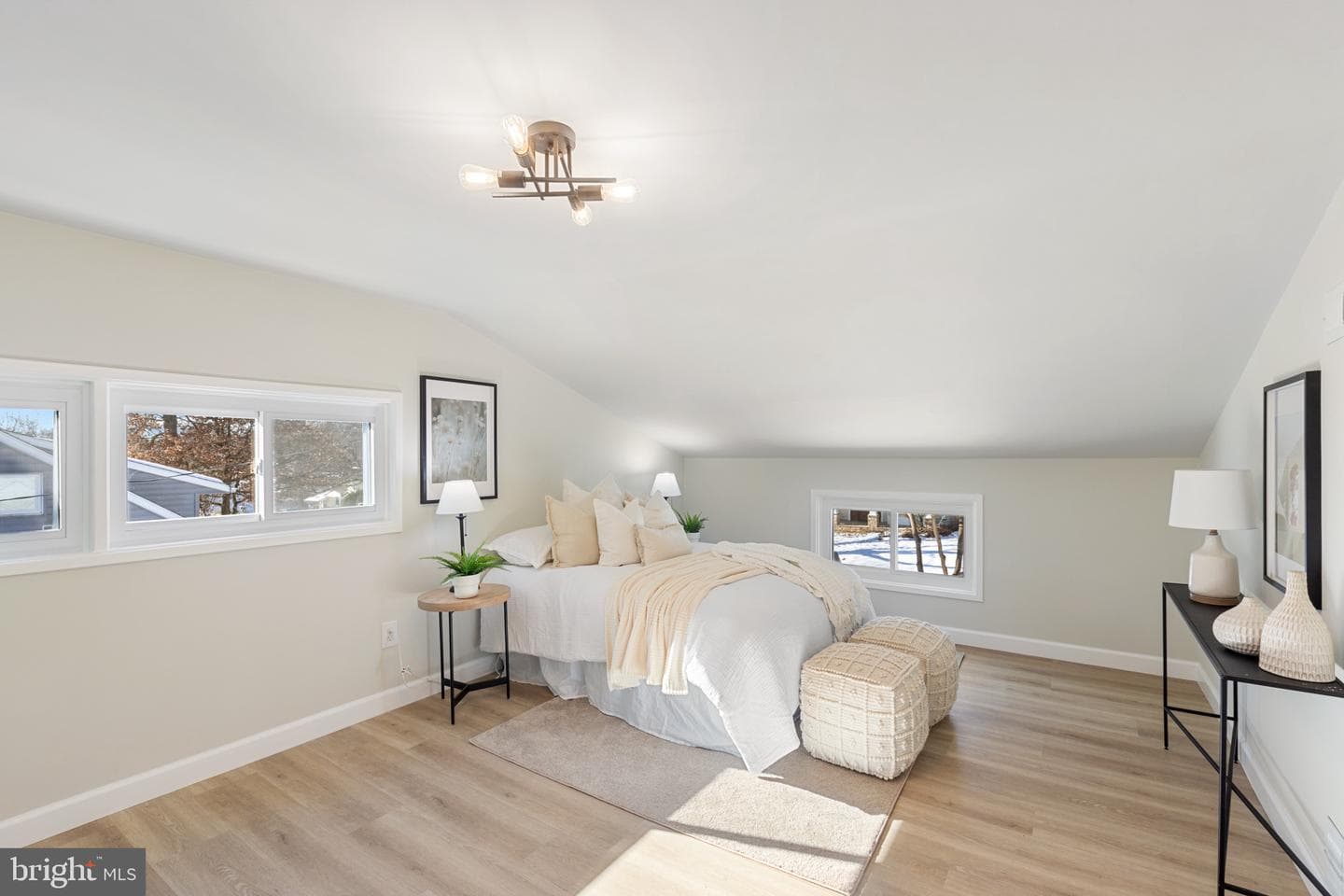 303 Bradley Avenue photo 16