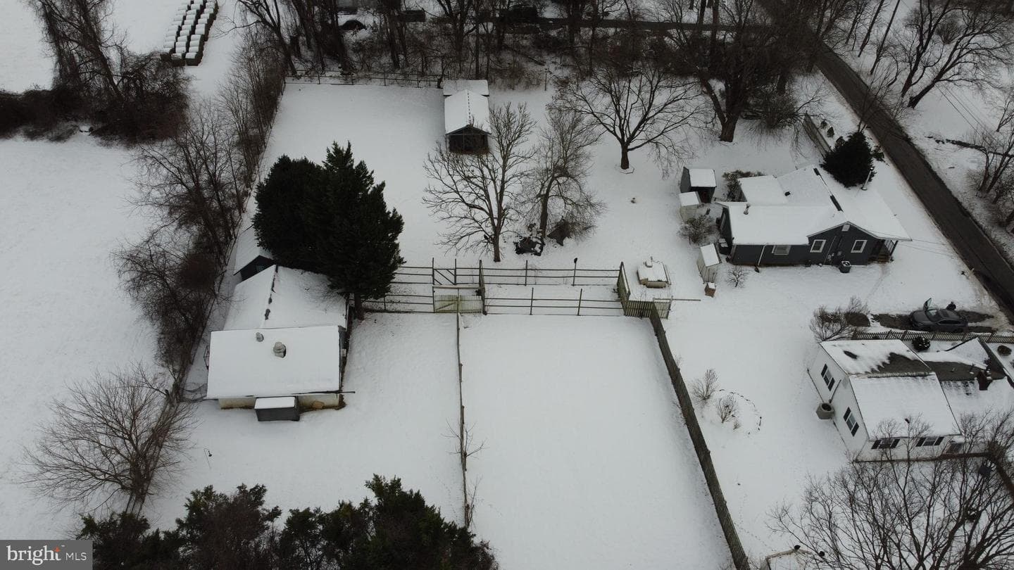 13813 Berryville Road photo 19