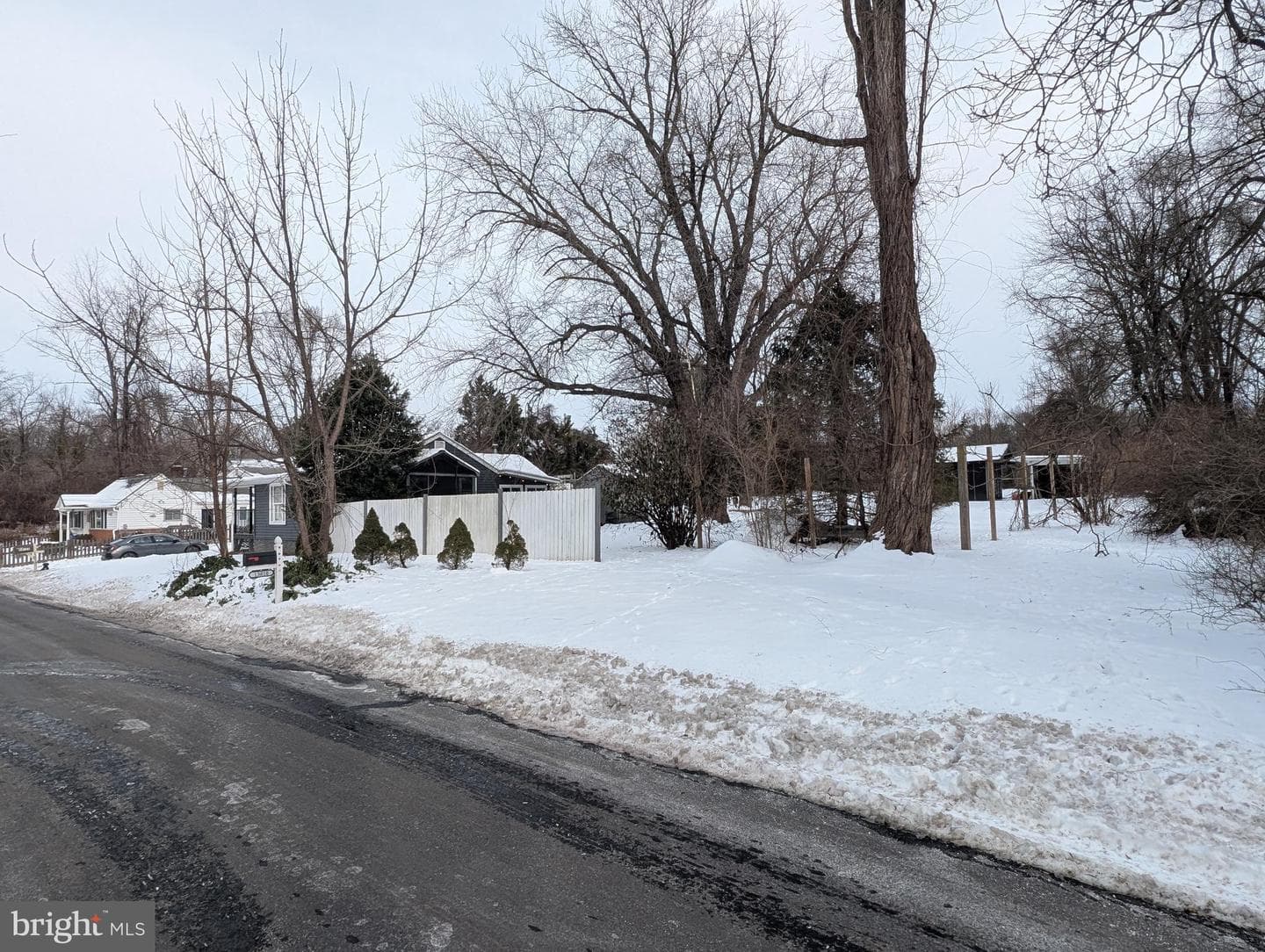 13813 Berryville Road photo 2