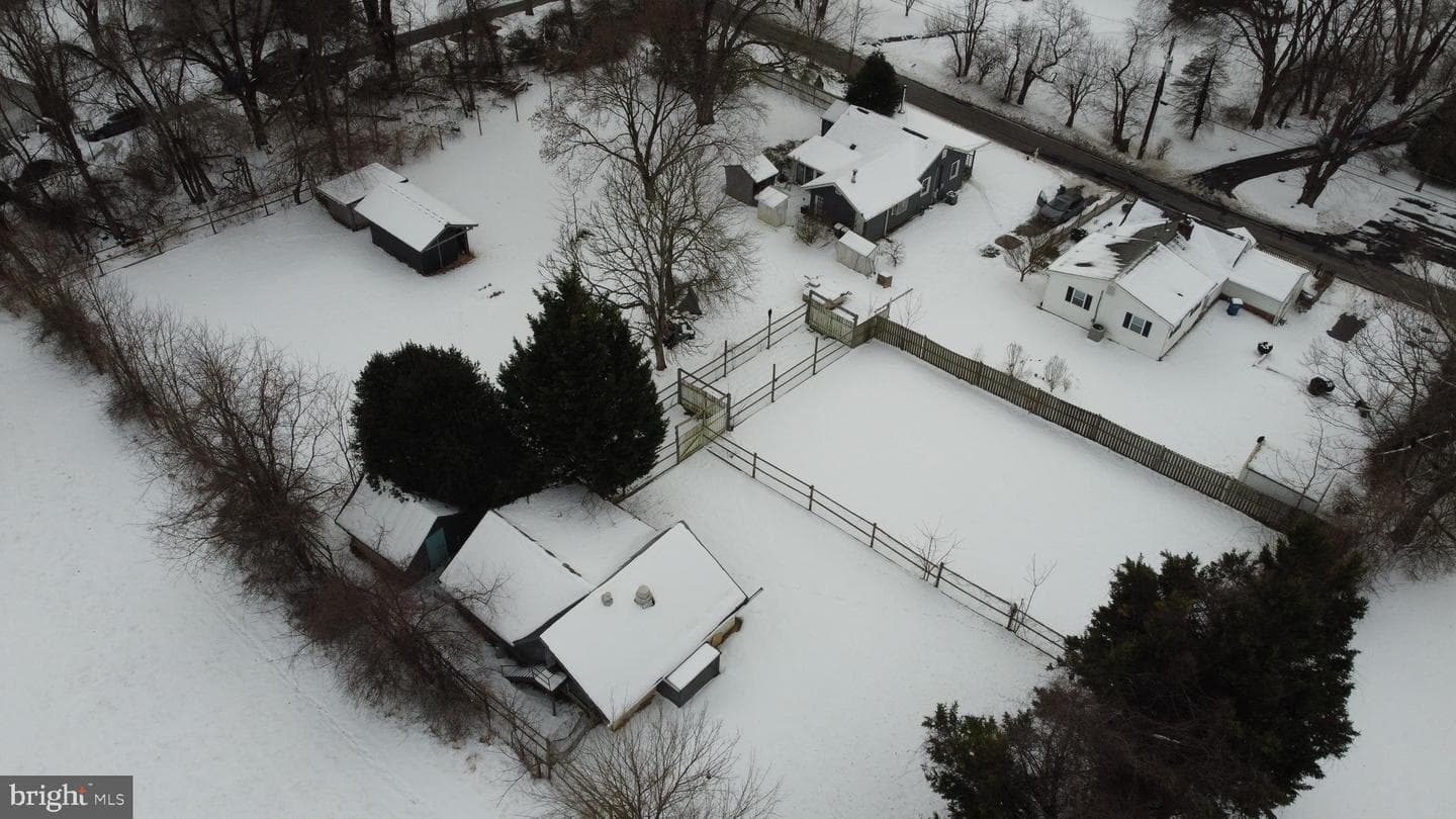 13813 Berryville Road photo 6