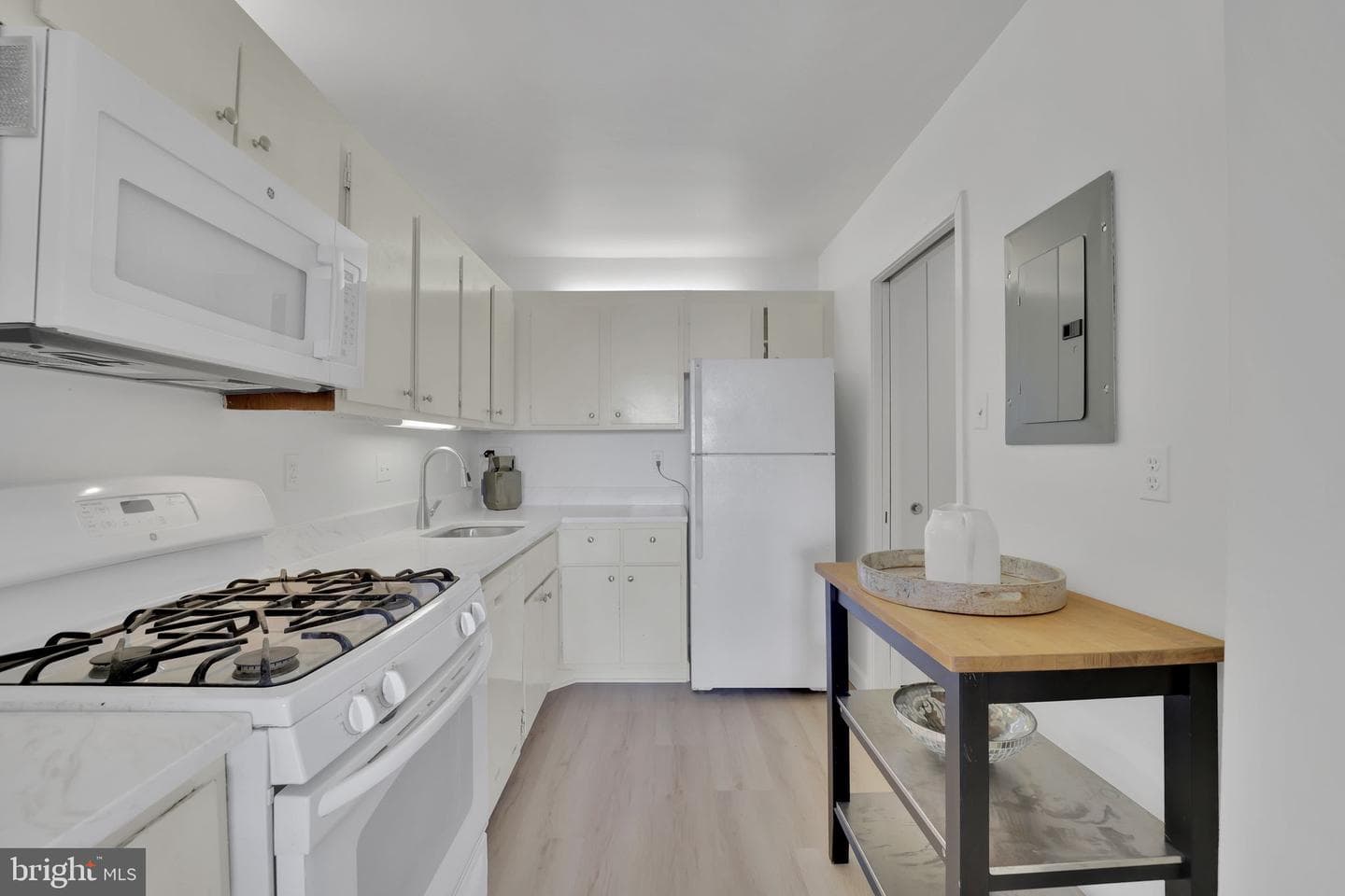 5500 Friendship Boulevard #1210n photo 17