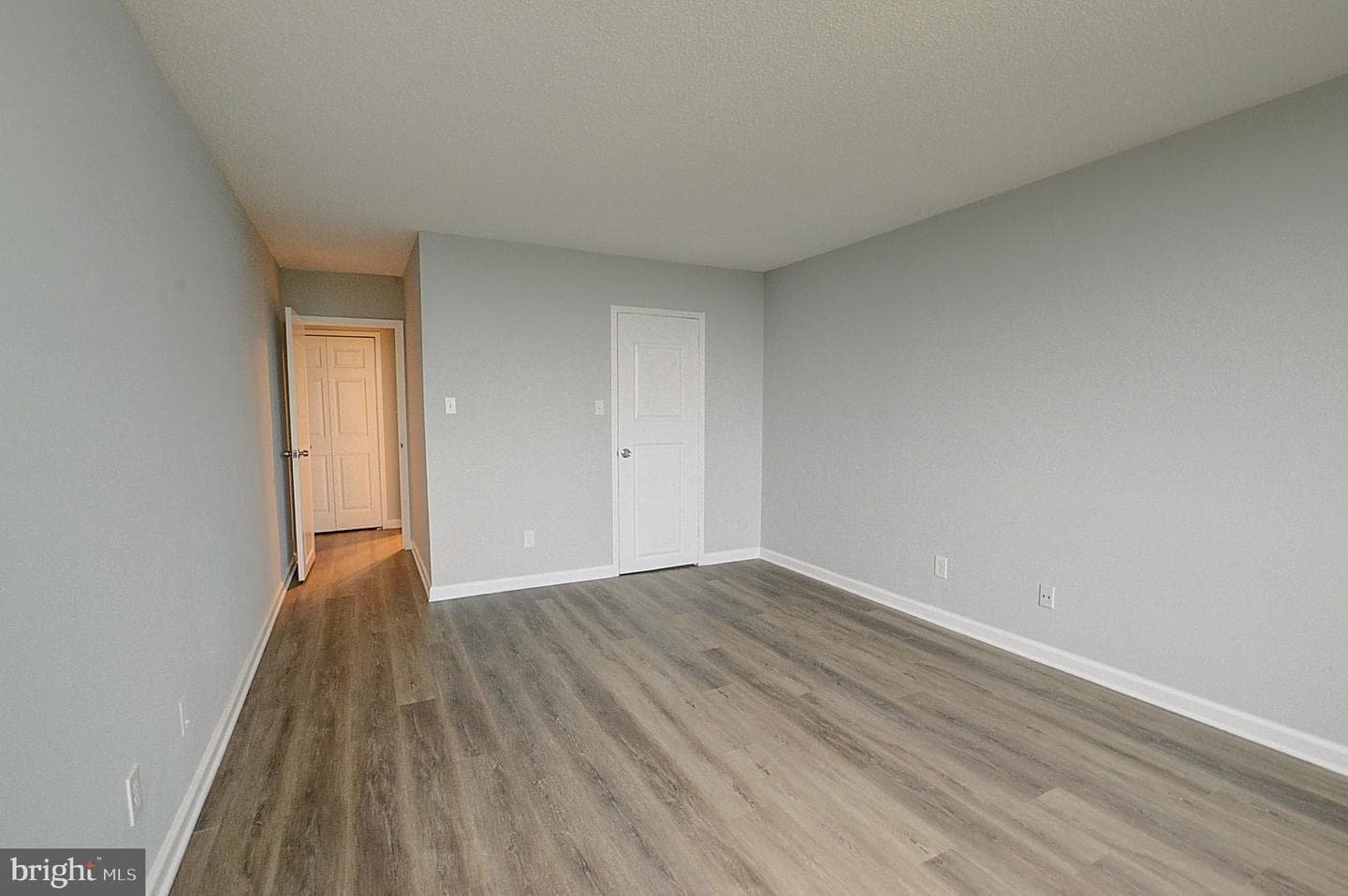 5225 Pooks Hill Road #1227s photo 10