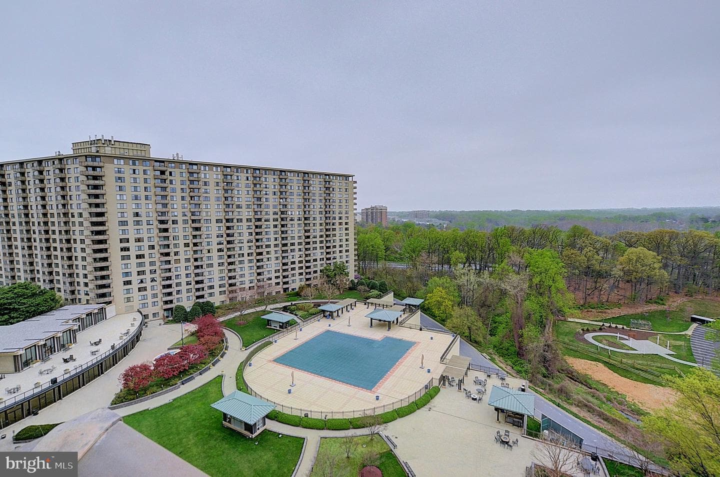 5225 Pooks Hill Road #1227s photo 15