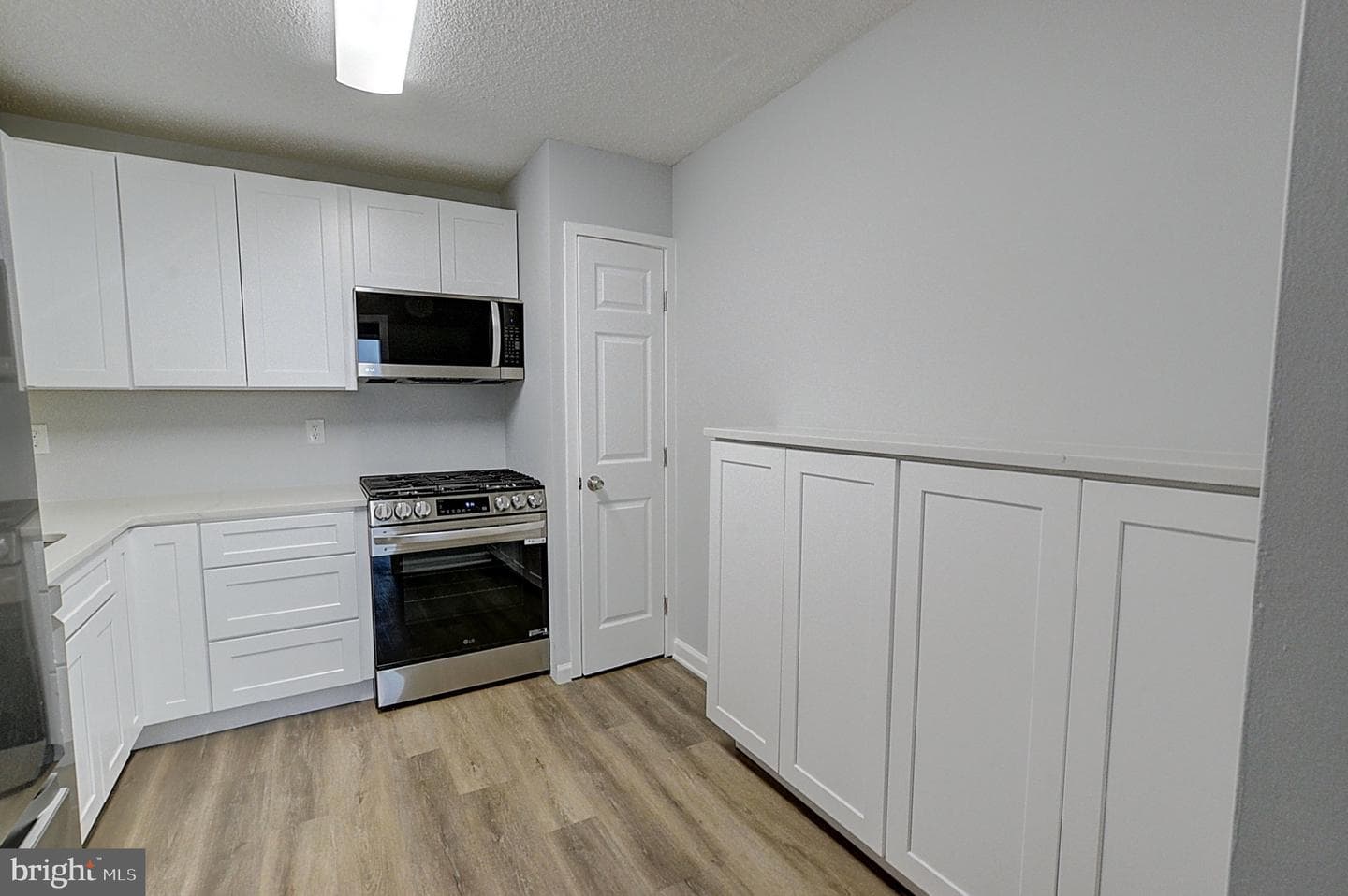 5225 Pooks Hill Road #1227s photo 4