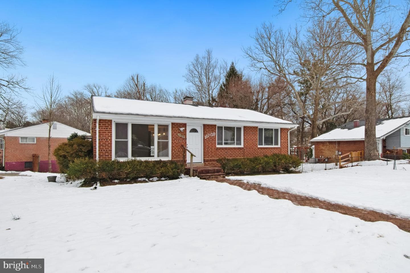 11709 Mentone Road photo 3