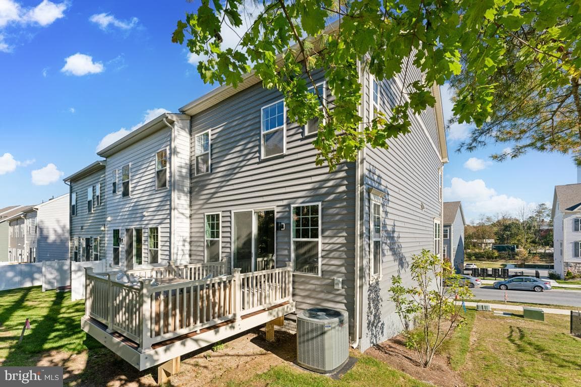 10120 Kings Grove Way photo 24