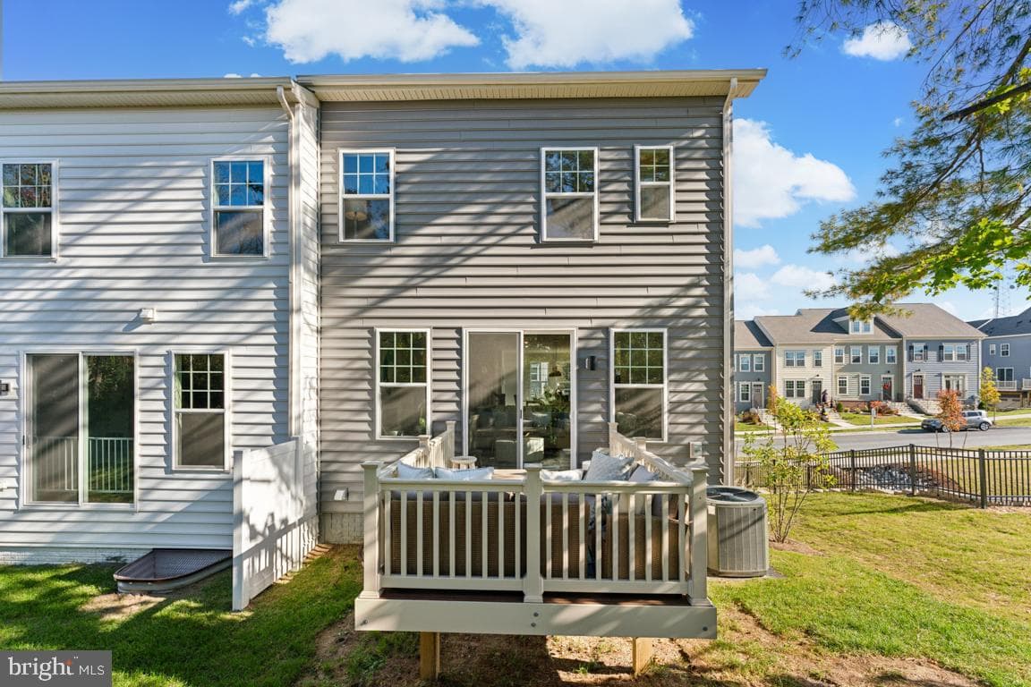 10120 Kings Grove Way photo 25