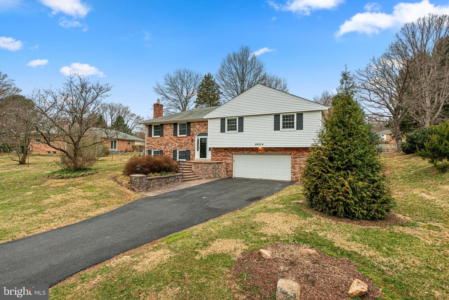 19104 Willow Grove Road photo 2