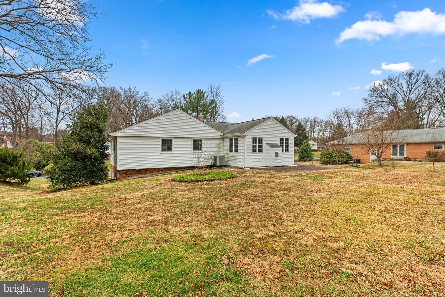19104 Willow Grove Road photo 3