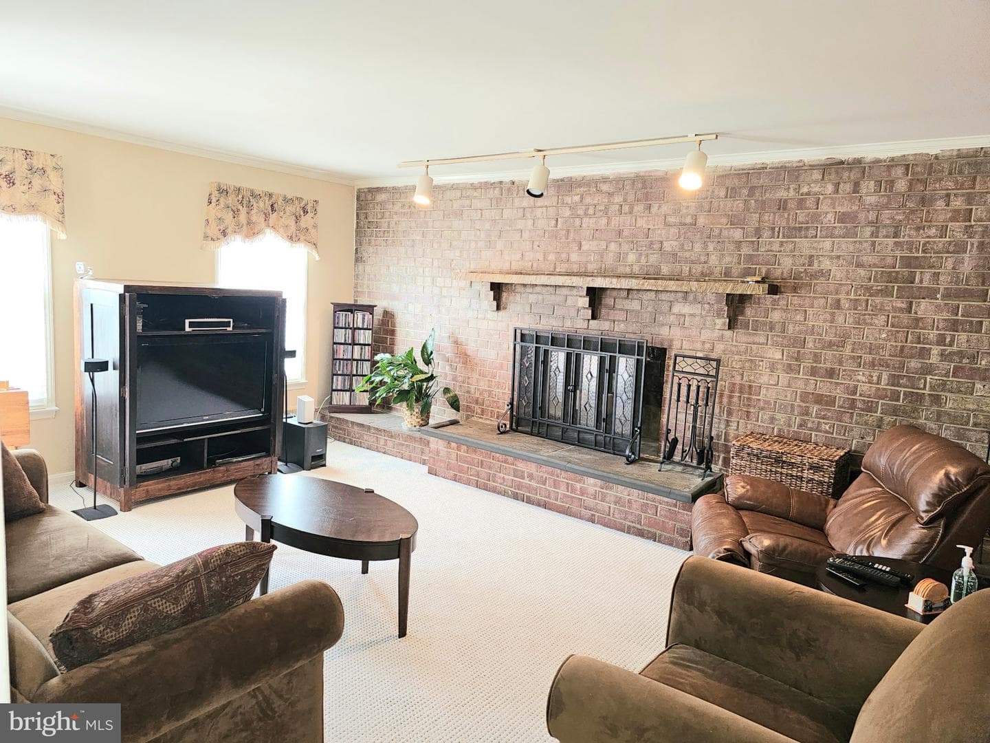 14211 Ansted Road photo 6