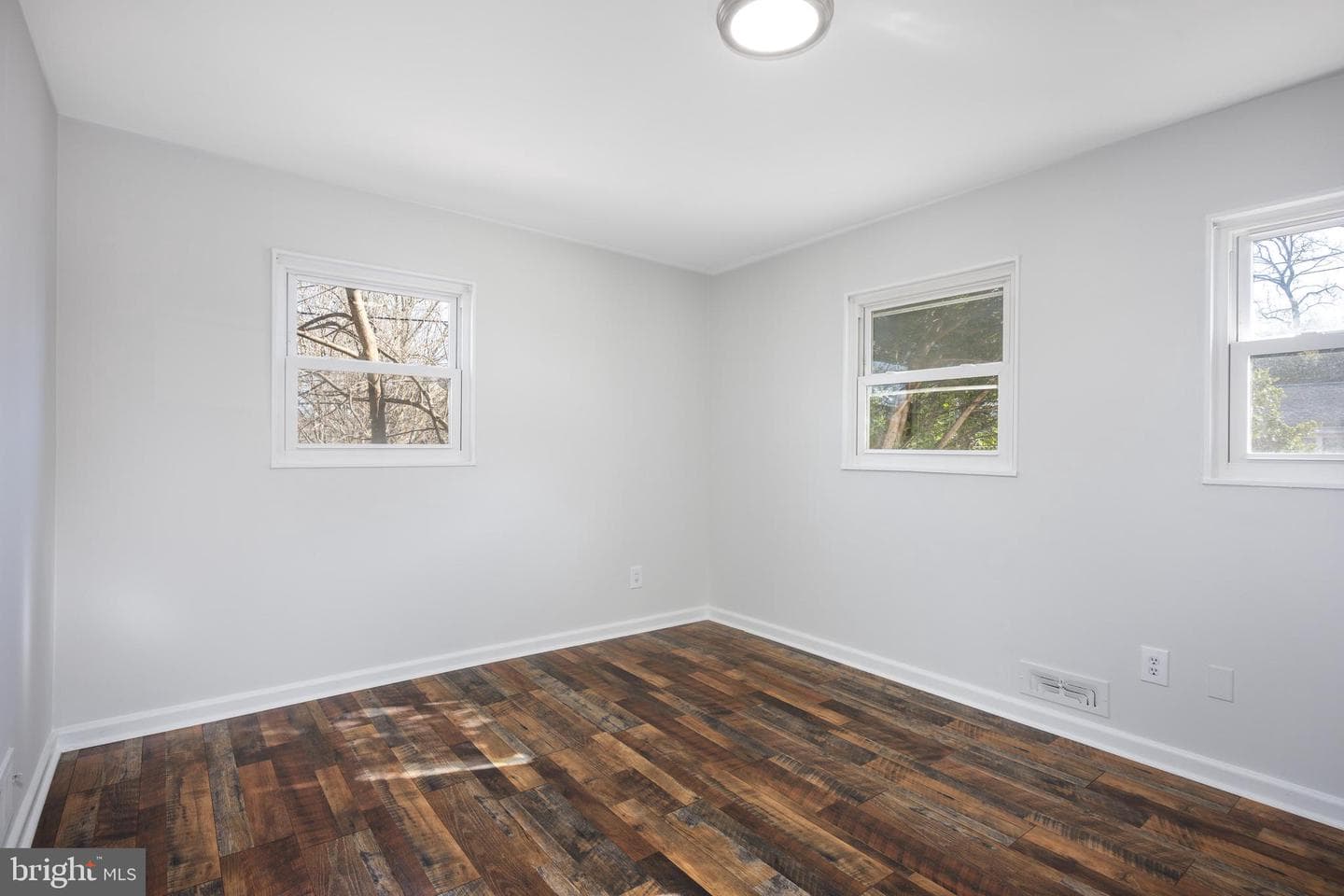 3001 Hardy Avenue photo 14
