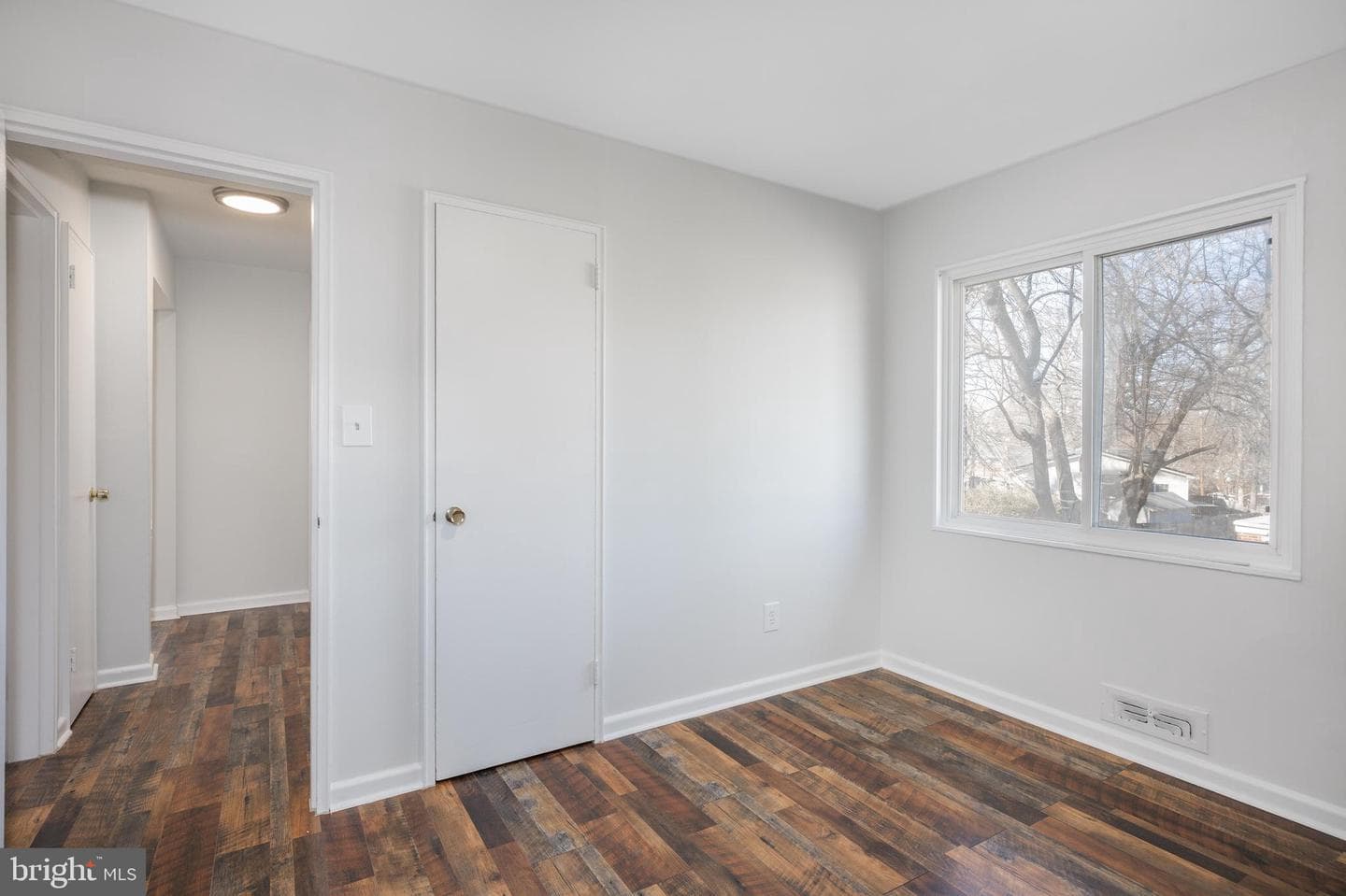 3001 Hardy Avenue photo 17