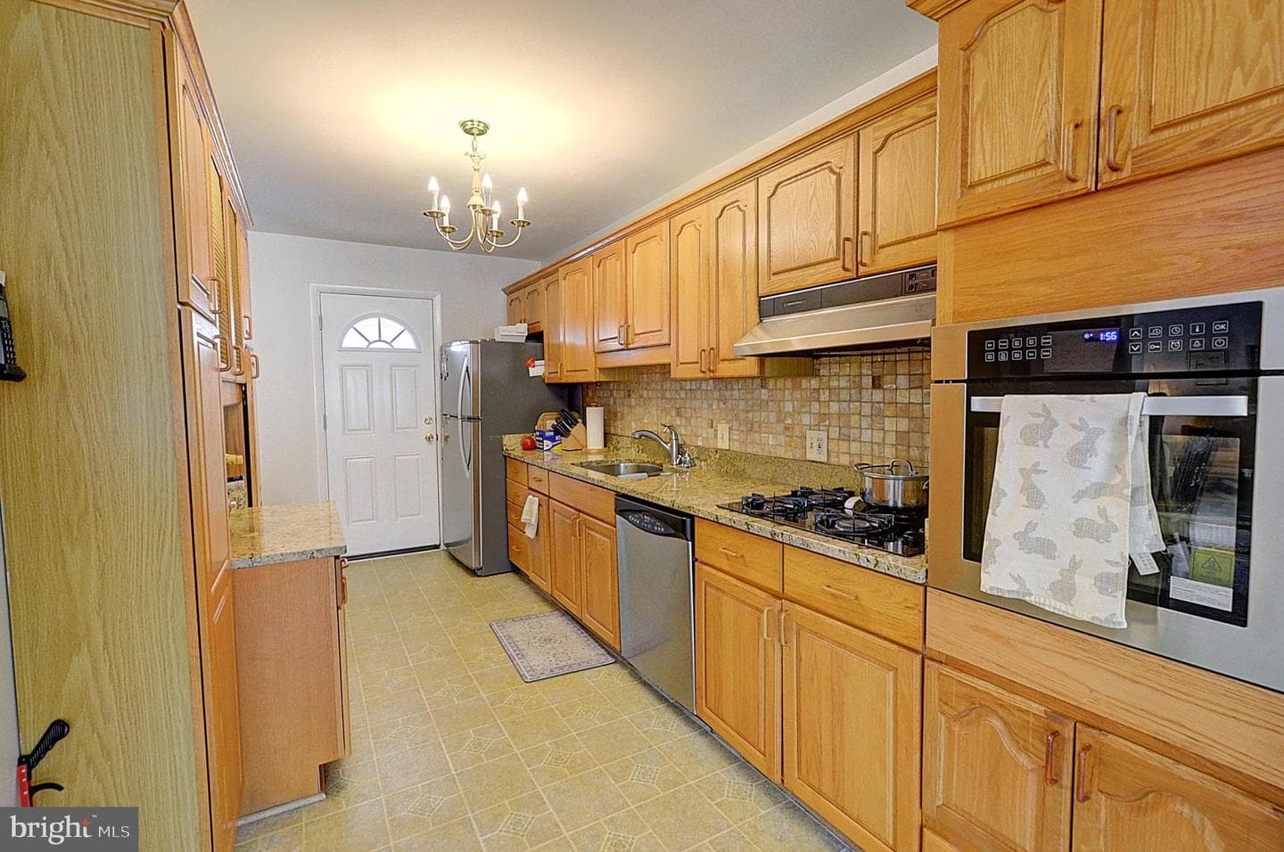 14017 London Lane photo 7