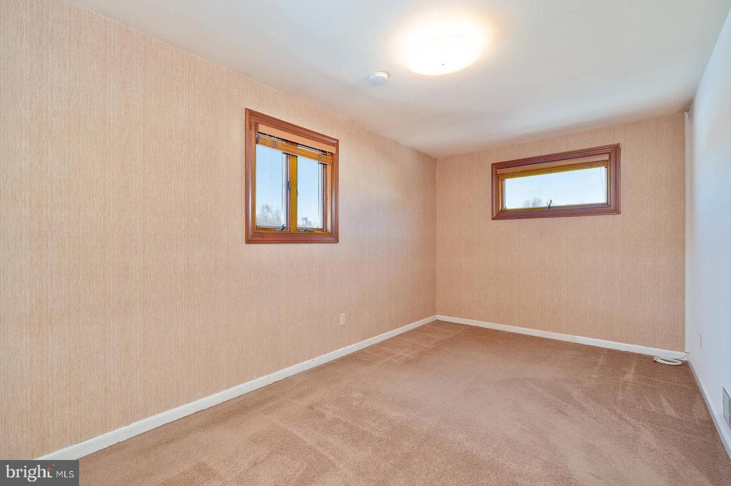 4808 Wilwyn Way photo 10