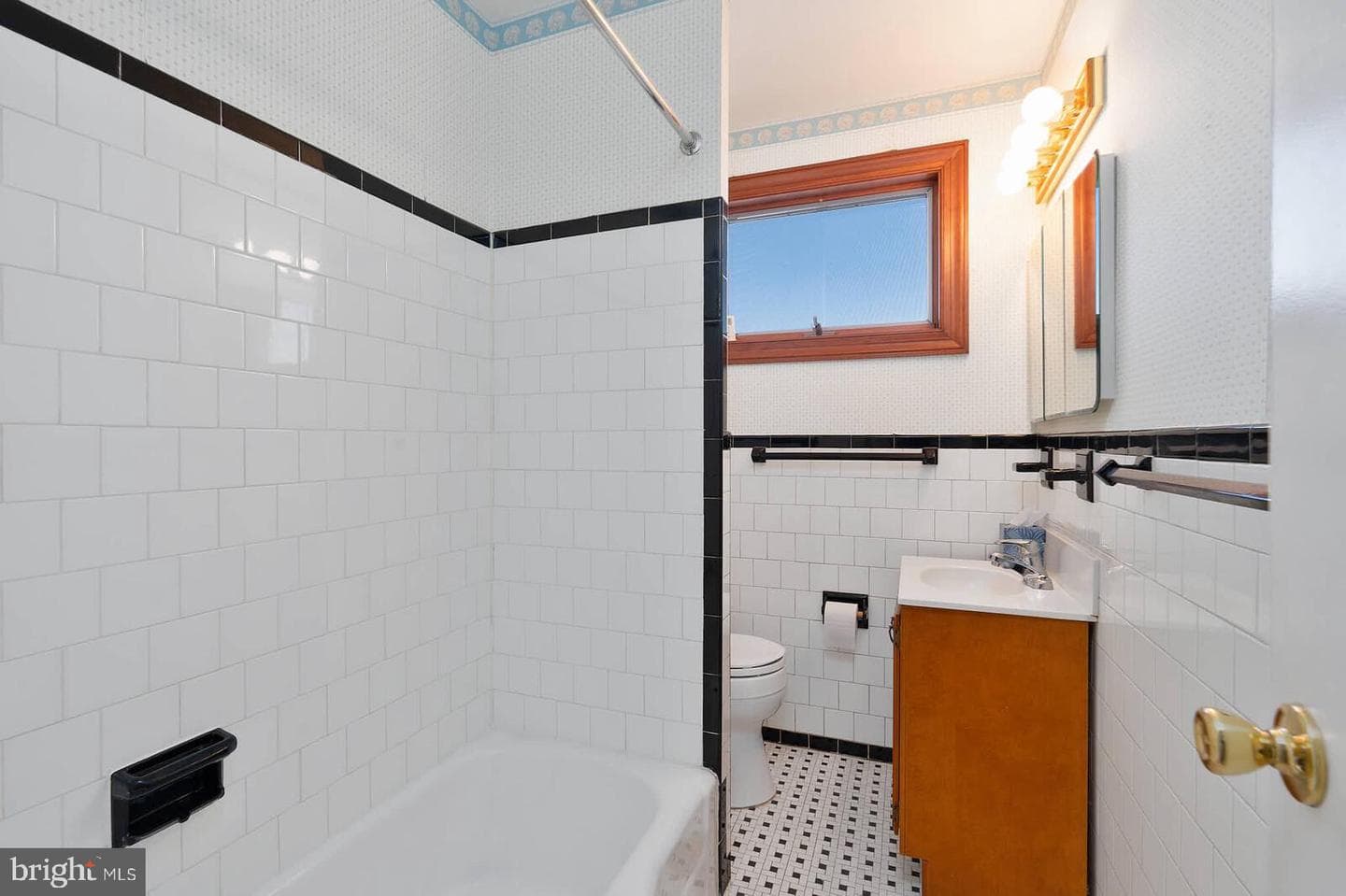 4808 Wilwyn Way photo 14