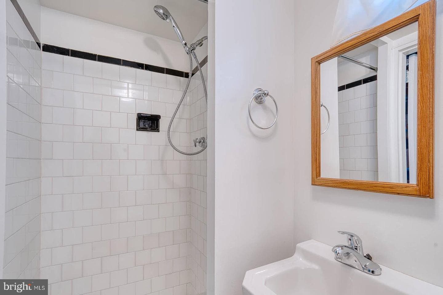 4808 Wilwyn Way photo 20